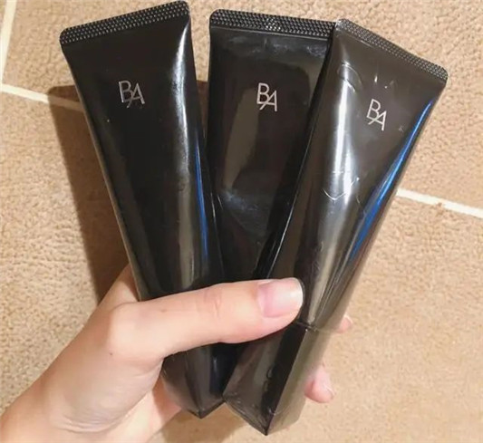 贵妇级别防晒测评：兰蔻防晒最有效，pola是真正有钱人用的！  防晒 第4张