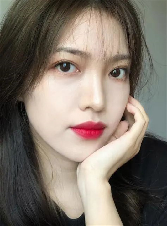 女人睡觉前，护肤需要做哪几步？很多人不知道，怪不得长皱纹长痘  皮肤 第2张