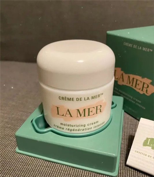 月入过万的女生都用什么护肤品？SK2不算什么，这几款才是最爱！  这款 第4张