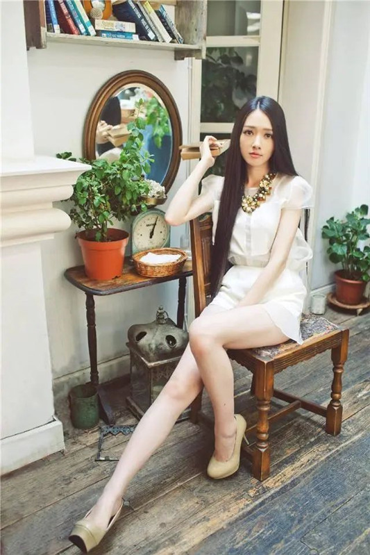 发量少的女生自毁颜值的几款发型，尤其第2个，很多女生都在留！  发型 第5张