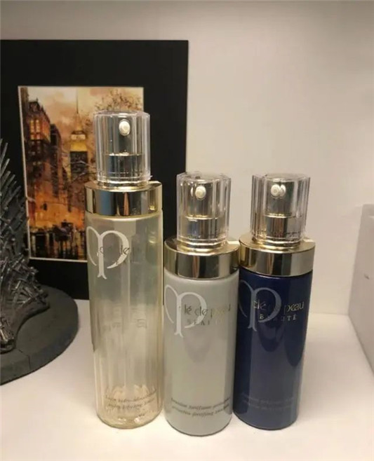 35岁女人必备的水乳，CPB修复，悦薇抗初老，后两款很多人在用！