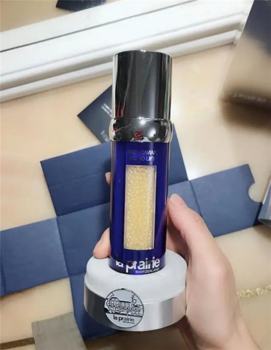 大名鼎鼎的4款贵妇精华，保湿抗衰都有，但因太贵很多人用不起！  精华液 第3张