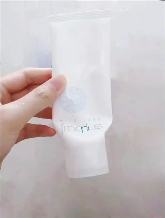 你需要了解的洗脸的重要知识！谈谈目前火爆的两款氨基酸洗面奶  洗面奶 第7张