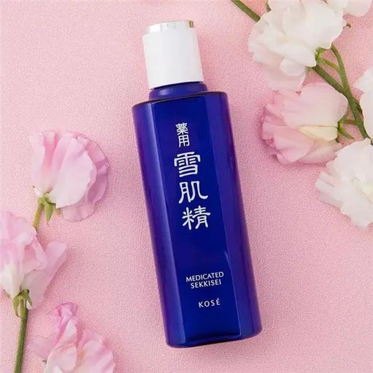 汇总了很火的8款化妆水，干皮油皮敏感肌全都有，总有一款适合你  成分 第5张