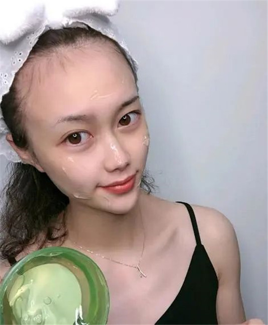 芦荟胶4个不为人知的“功效”，可以做补水面膜，还能祛痘消炎  芦荟胶 第2张