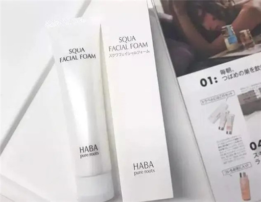 护肤第一步 污垢清0好肤质 4款深层清洁洗面乳横评 ！