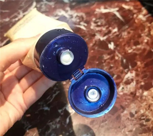 护肤第一步 污垢清0好肤质 4款深层清洁洗面乳横评 ！  洗面奶 第3张