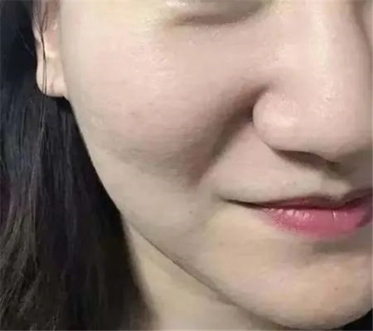 干皮亲妈 超强保湿的粉底液，干皮买它就对了 