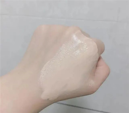 干皮亲妈 超强保湿的粉底液，干皮买它就对了  如有 第11张