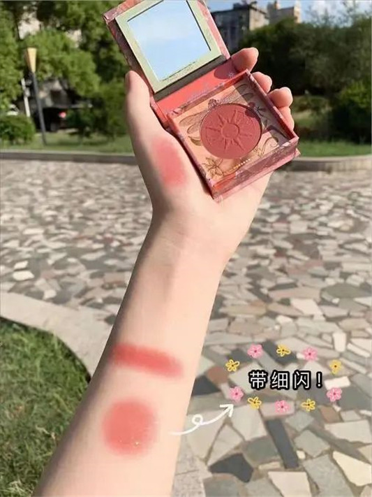 原来腮红也能显瘦哇 颜值超高 怎么也想不到这是一块腮红呀  腮红 第7张