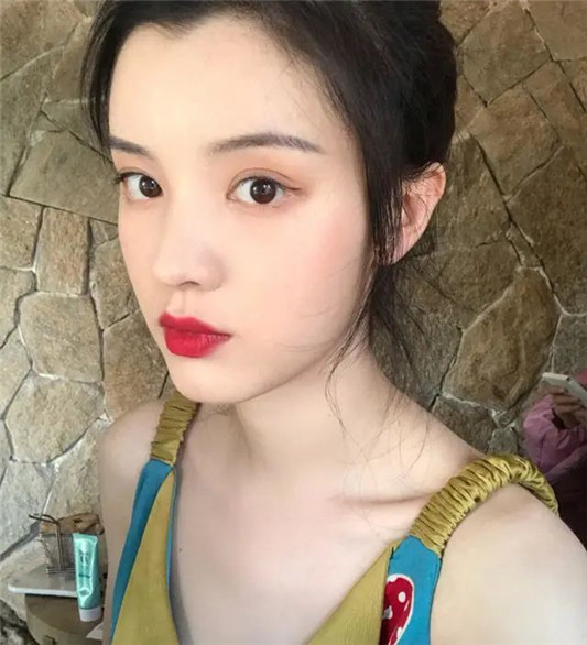 被公认为「美女」的几个特征，中一个不算啥，有两个才是真的漂亮  眼睛 第3张