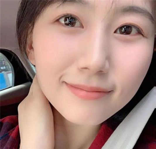 被公认为「美女」的几个特征，中一个不算啥，有两个才是真的漂亮  眼睛 第6张