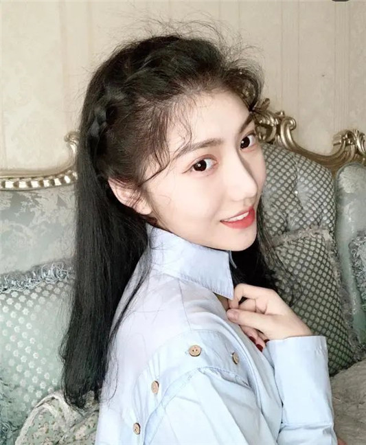 简单易学的元气「编发」，2020年最火泡泡辫，甜美减龄又显脸小  头发 第4张