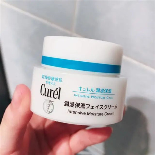 当下最火的4款平价面霜测评，超详细的讲解再也不用担心不会挑了  面霜 第3张