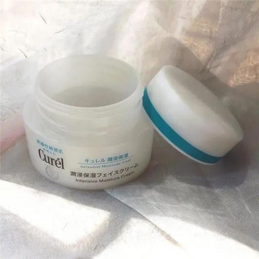 「空瓶记」用过上千种护肤品，这些是我用到空瓶还想回购的  用到 第6张