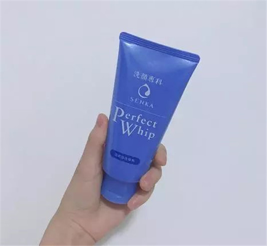 洗面奶「红黑榜」，前3款难用鸡肋，后3款好用温和，你用对了吗  洗面奶 第4张
