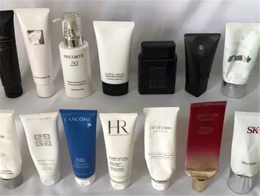 洗面奶「红黑榜」，前3款难用鸡肋，后3款好用温和，你用对了吗  洗面奶 第10张