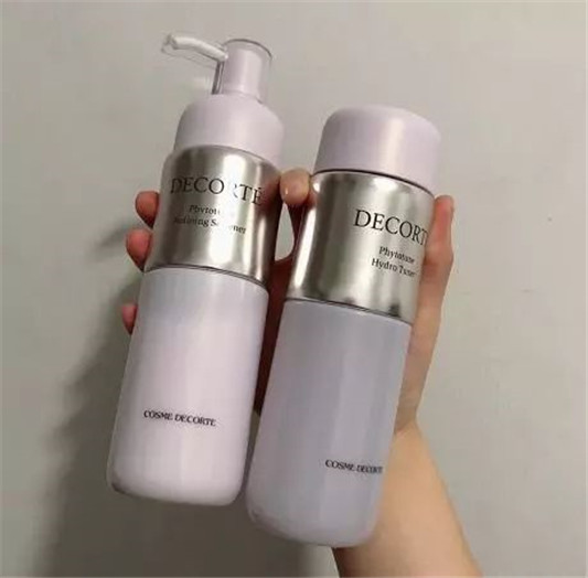 干皮用什么水乳好 珂润无添加，黛珂美白，科颜氏高效补水  这款 第4张