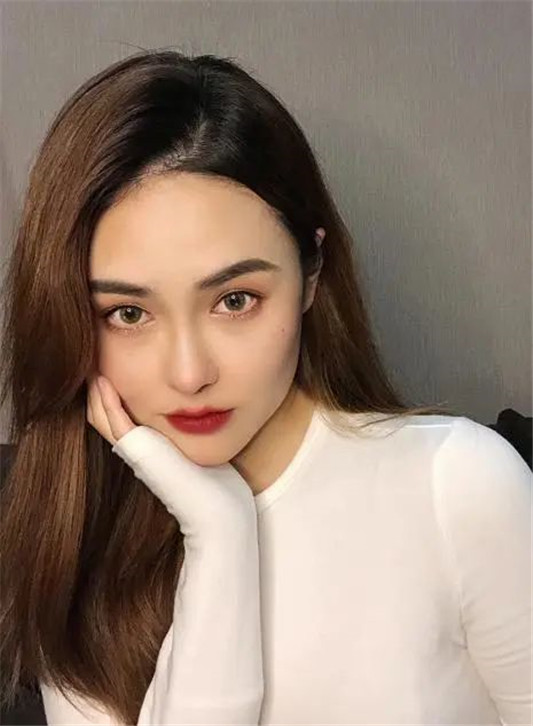 新年哪个口红好看 香奈儿气场，雅诗兰黛高级，MAC少女感十足  口红 第11张