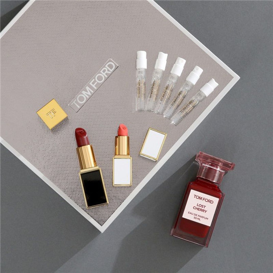 SOGO 35周年赏TOM FORD明星粉底眼影限定套装  套装 粉底 限定 第6张