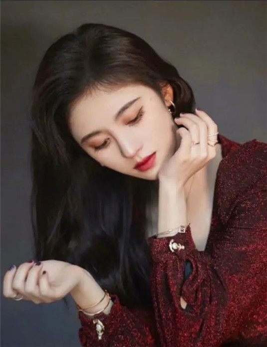 女人常见的几种脸型，如果你是第3种，再美的五官也拯救不了  你是 脸型 第5张