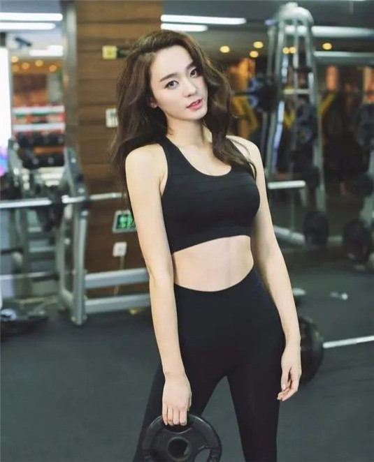 女人越自律，气质越出众 无论多大年纪，坚持这4点都能美得高级  越出 都能 第5张