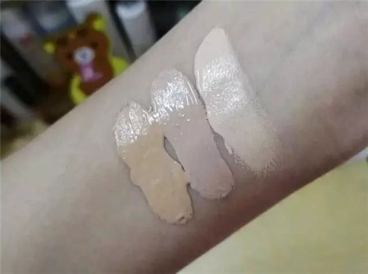 这些粉底液没有想象的那么好，离开了「网红滤镜」就是鸡肋粉底液  滤镜 粉底液 第6张