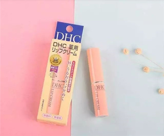 这4支润唇膏已经多年回购，第3支都已经用了3年了  用了 回购 第4张