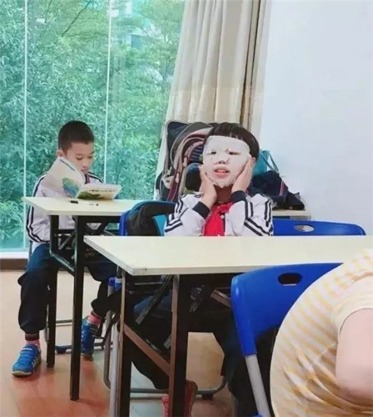 00后用贵妇海蓝之谜，SKII面霜护手 越来越低龄化的护肤你怎么看  面霜 海蓝 第3张