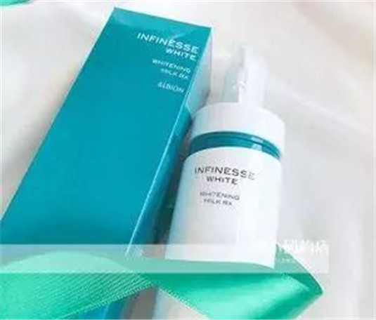 五款乳液款款经典，保湿美白抗氧于一体，让你时刻保持婴儿肌