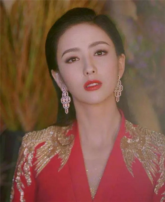 脸上有这5个「特征」的女生，通常都很有气质，即使素颜也很好看  很有 也很 第11张