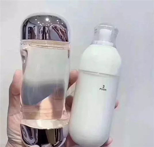 保湿亮肤水乳力荐，滋养加倍，水润持久，促进肌肤营养吸收，祛黄提亮  力荐 滋养 第3张