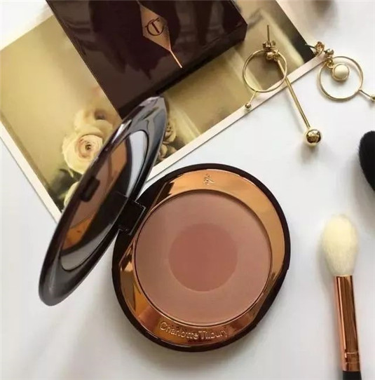 冬季最百搭的仙女腮红 Charlotte tilbury First love