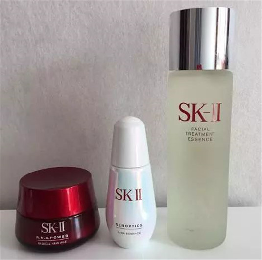 Lamer和SK2谁更高端，哪些产品好用 不同的人选择不同，你喜欢谁  的人 好用 第5张