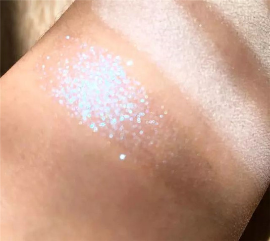 新一波购物分享 高光、腮红、眼影、唇膏全都有  都有 腮红 第8张