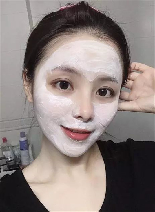 面膜这样敷效果才更好，坚持一段时间，让你拥有牛奶肌  让你 面膜 第5张