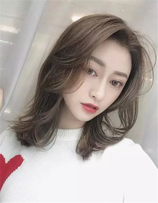 2019年4款超级显白的发色，颜值高的人都在染，因为意外的显年轻  的人 都在 第10张