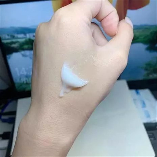 今年最火的4款平价面霜，差评少口碑好，你不会一个都没用过吧  面霜 都没 第3张