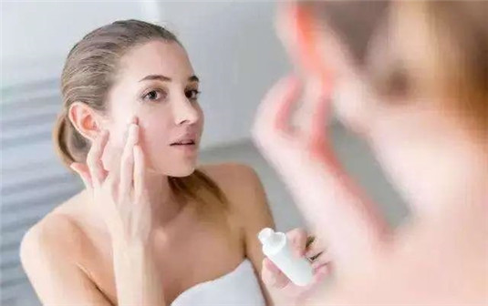 网红洗面奶吐槽「丝芙塔假滑、悦诗风吟拔干」