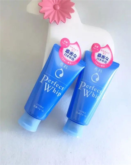 网红洗面奶吐槽「丝芙塔假滑、悦诗风吟拔干」  洗面奶 网红 第3张