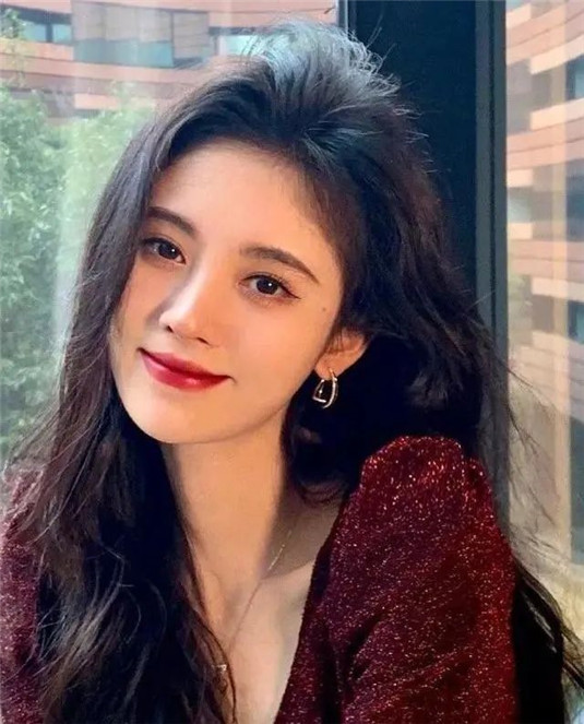 公认最美的4款女生眼型，杏眼耐看，狐狸眼妩媚，第3种最令人羡慕  耐看 最美 第6张