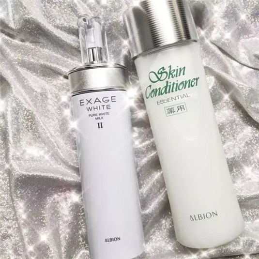 推荐4款性价比最高的水乳，真的不要太好用 驻颜逆袭我服它