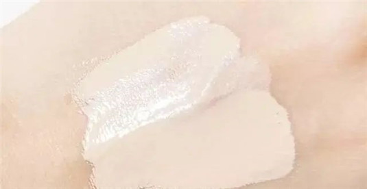 雅诗兰黛沁水粉底液真是干皮亲妈一生推，它和DW粉底液有什么区别  沁水 粉底液 色系 第9张