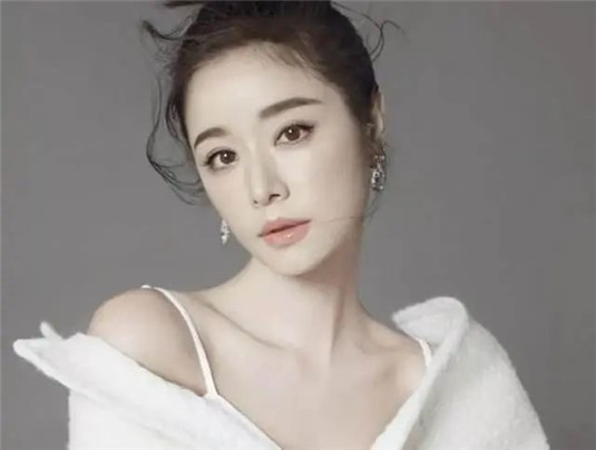 想知道是不是“耐看型”美女看这4个点就知道了，全占的很少  耐看 给人 鹅蛋脸 第4张