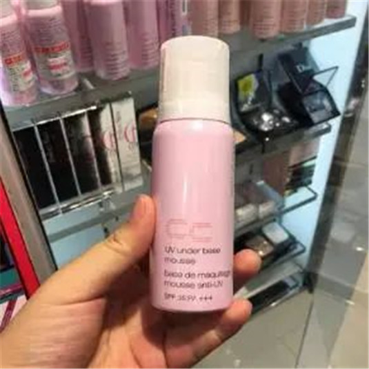 底妆当然要选养肤的啊，颜值又高，谁又不爱呢  隔离 这款 选择 第3张