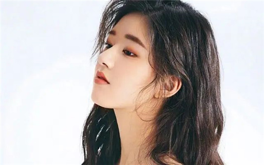 女生想要养出“干净脸”，建议睡前做这4件事，皮肤白皙更水嫩，  肌肤 面膜 皮肤 第6张
