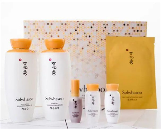 推荐几款最适合送给妈妈的化妆品，“我说不要我女儿非给我买”  肌肤 眼霜 皮肤 第20张
