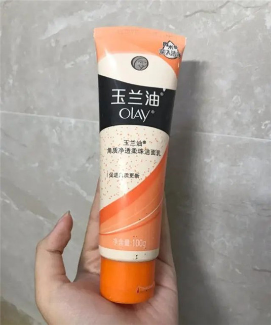 洗面奶黑名单盘点，很火但不好用，尤其第2款，谁买谁后悔，  洗面奶 这款 都是 第5张