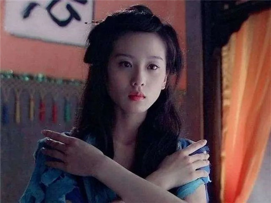 女人都要知道的几款香水品牌，奢侈经典永不过时