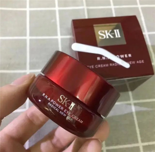 良心推荐这几款超火爆的抗老眼霜，好用到想哭，只想要无限回购，  眼霜 肌肤 成分 第5张